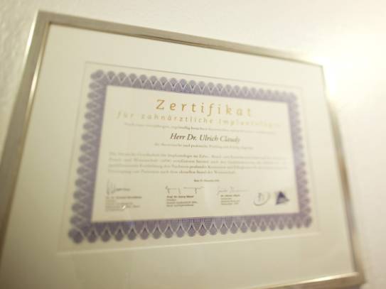 Ansicht eines Zertifikats zur Auszeichnung von Hr. Claudy